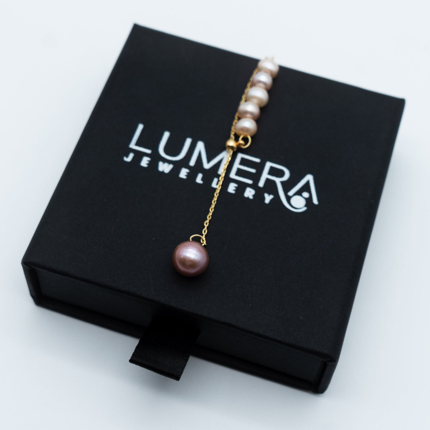 Essentials Pendant