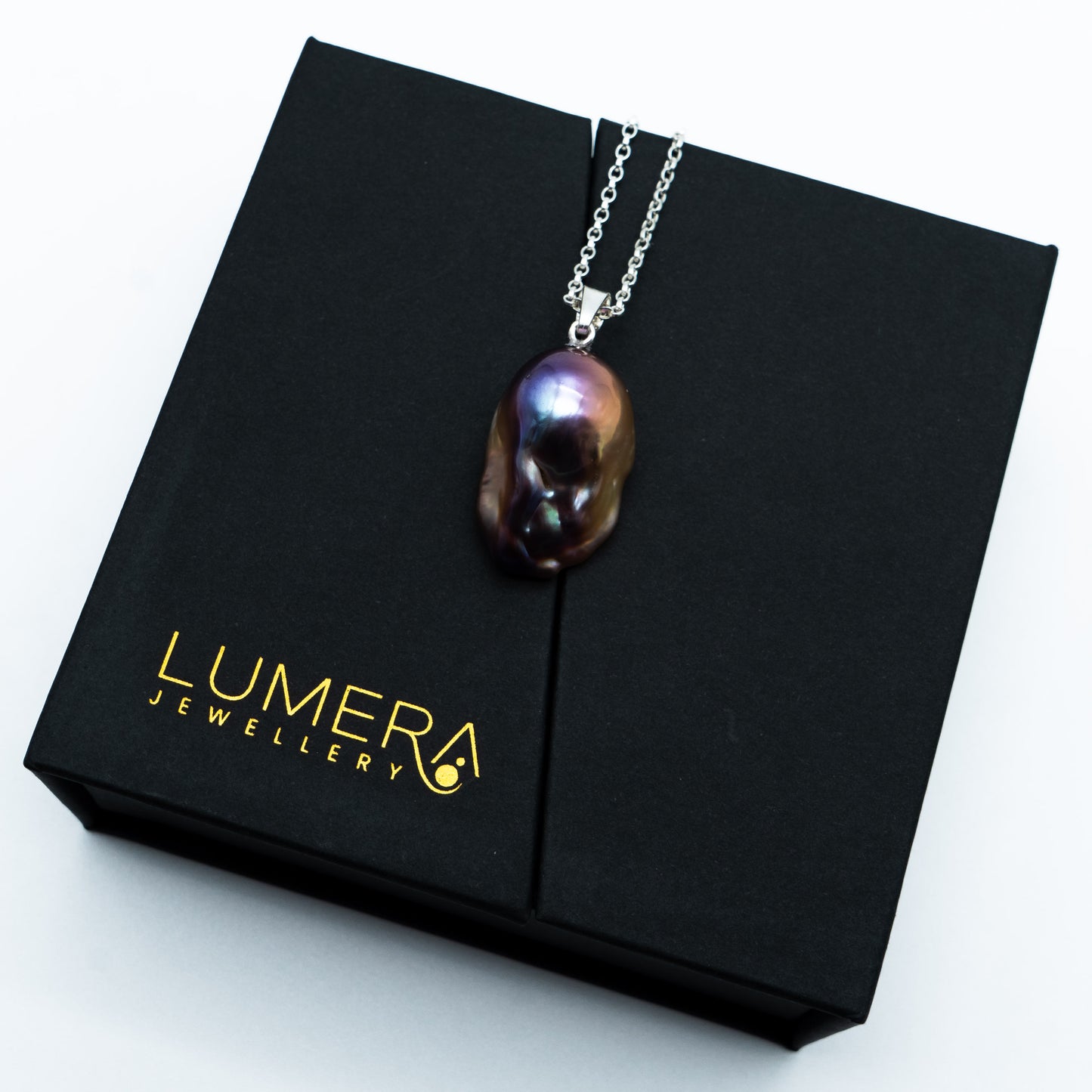 Pendant No.11