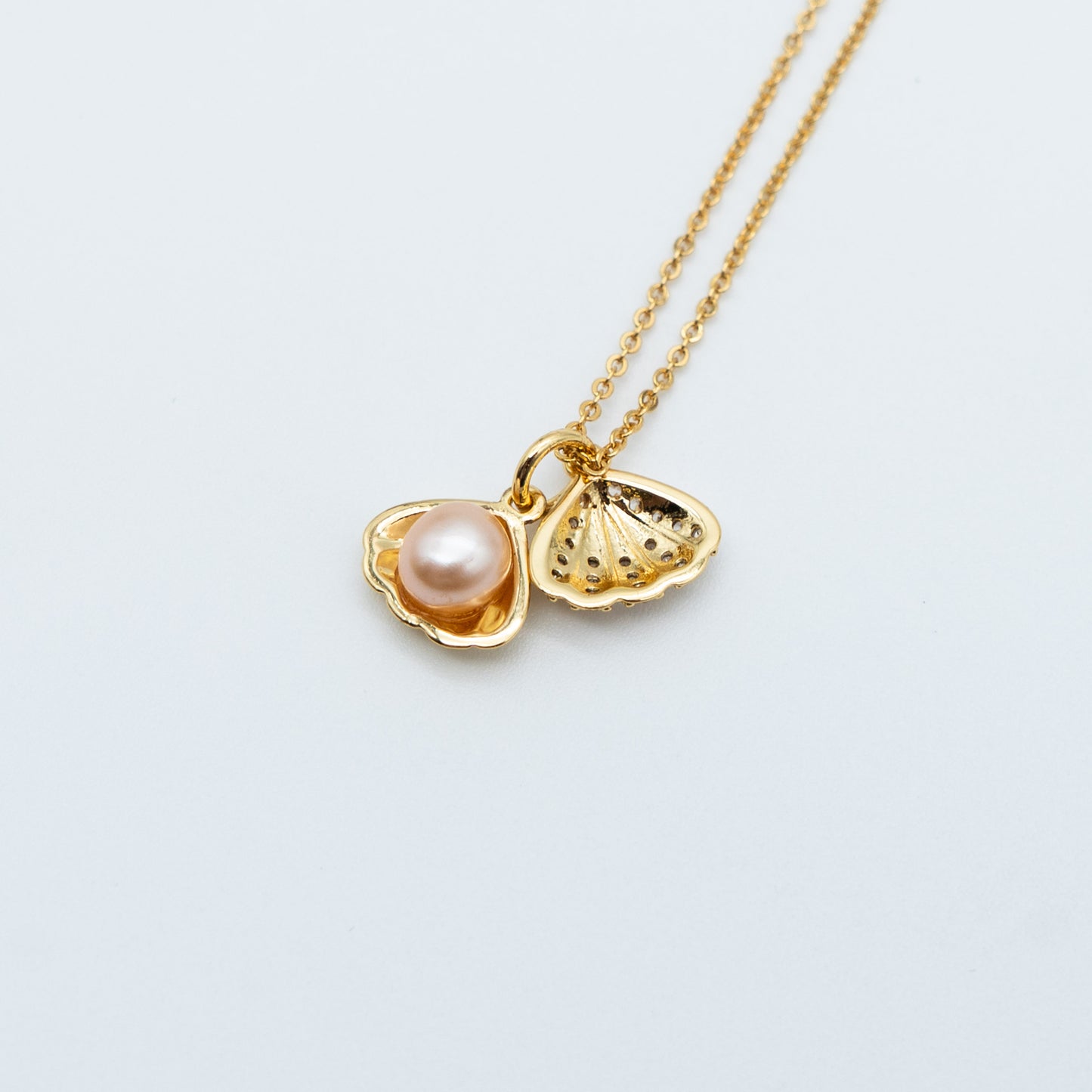 Essentials Pendant