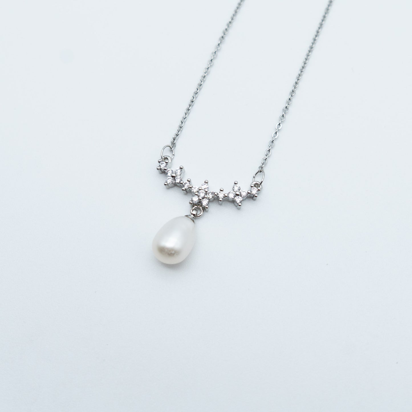 Essentials Pendant
