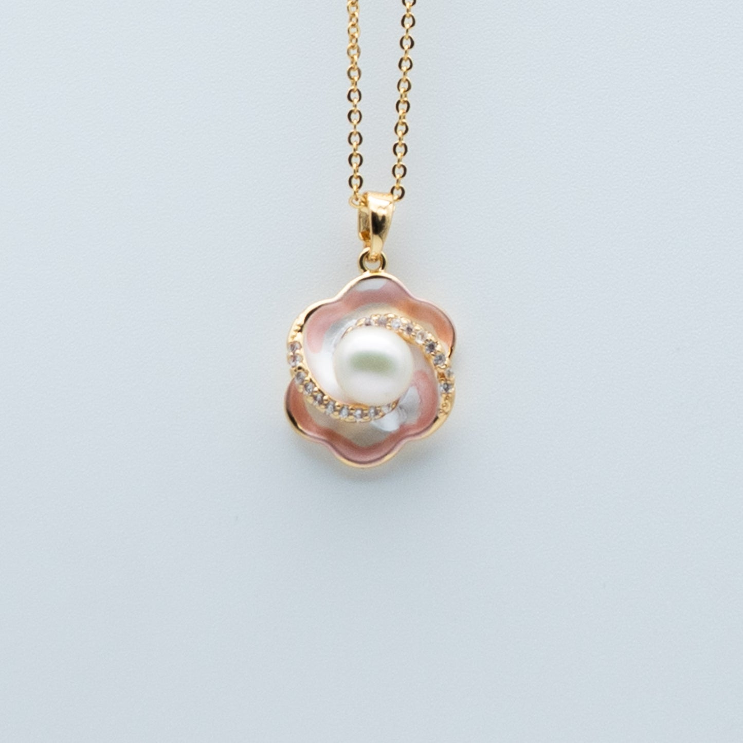 Essentials Pendant