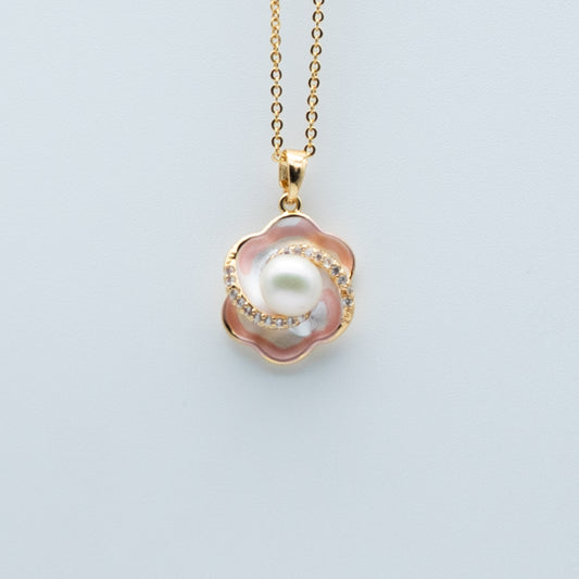 Essentials Pendant