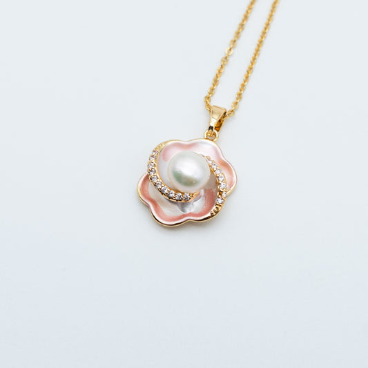 Essentials Pendant