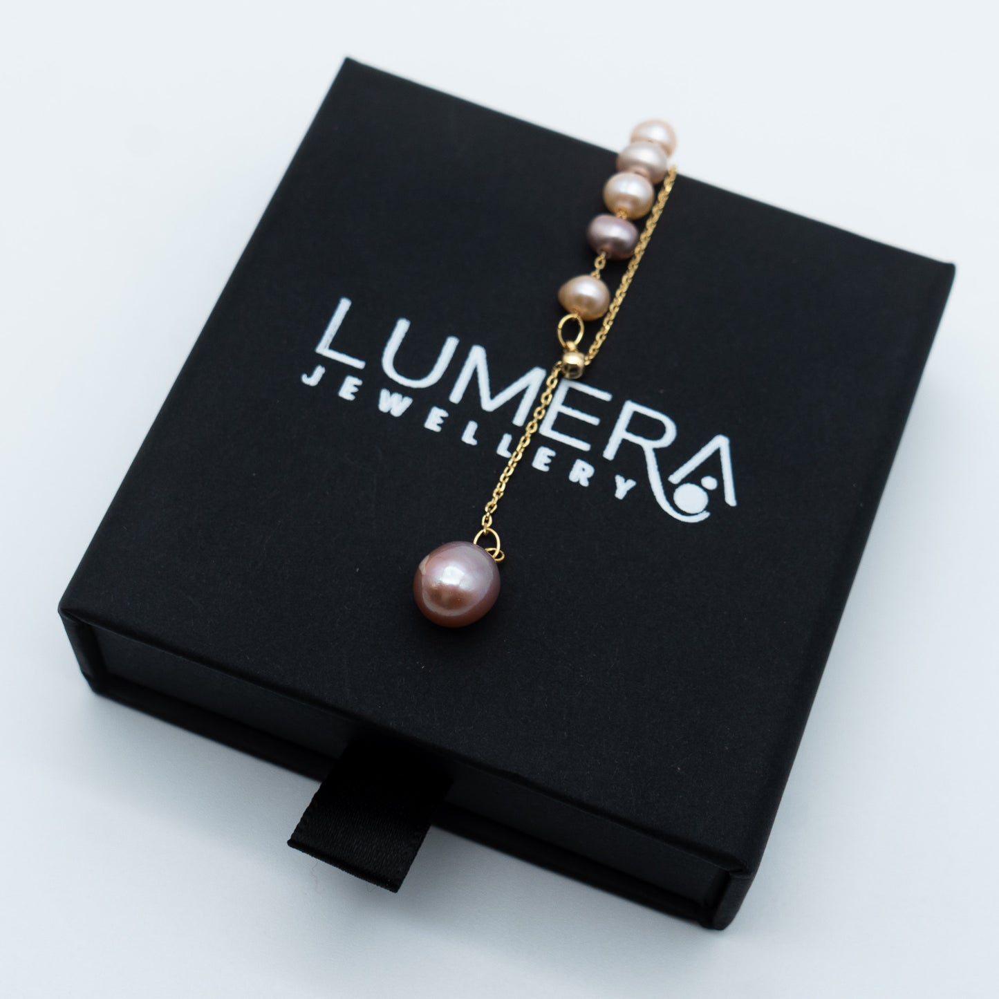 Essentials Pendant