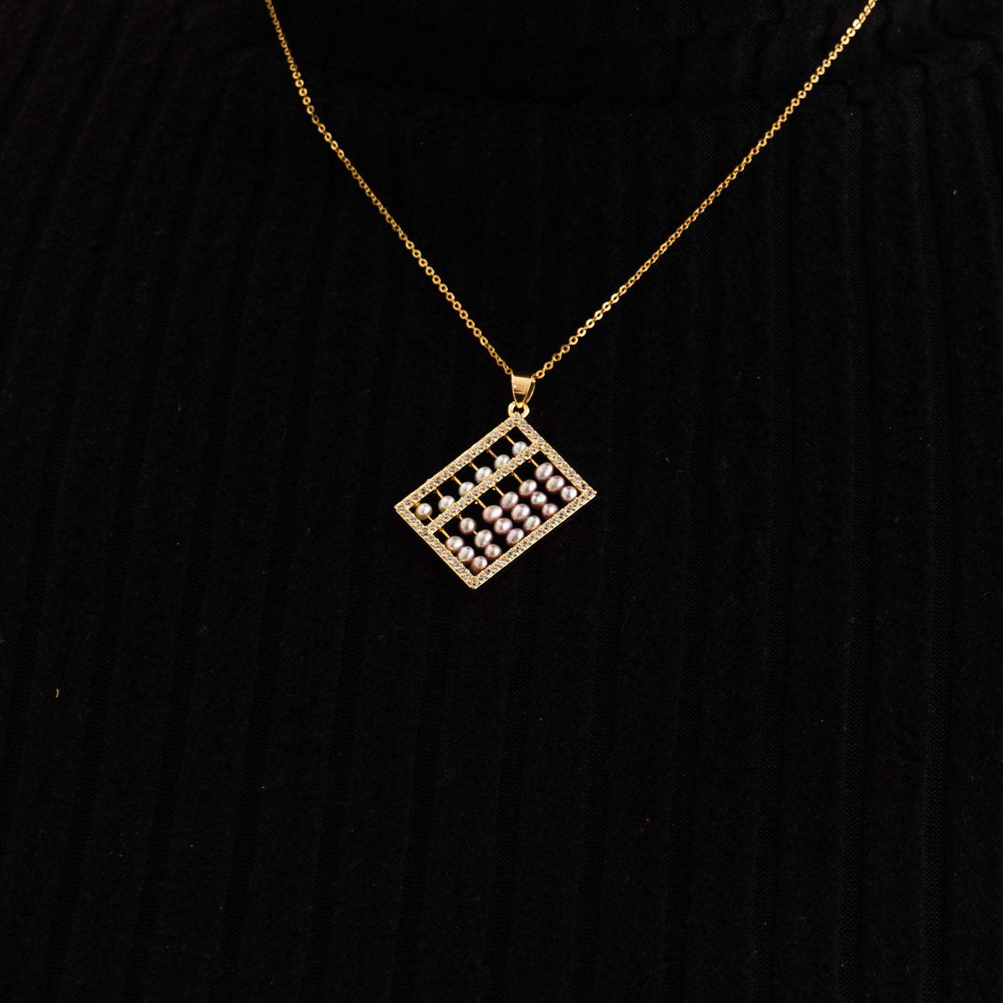 Essentials Pendant
