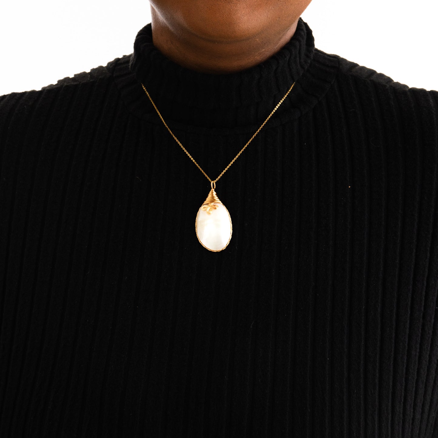 Essentials Pendant
