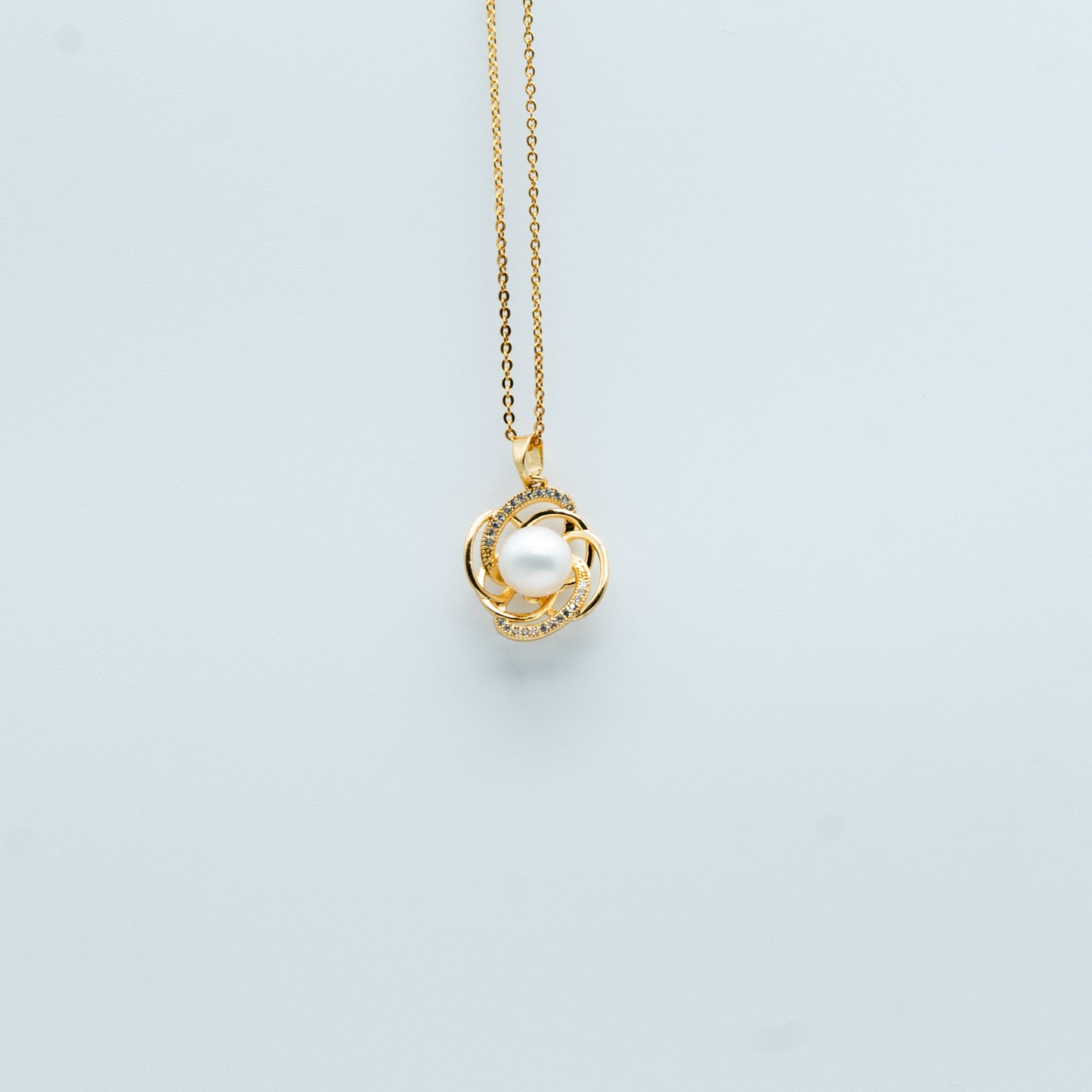 Essentials Pendant