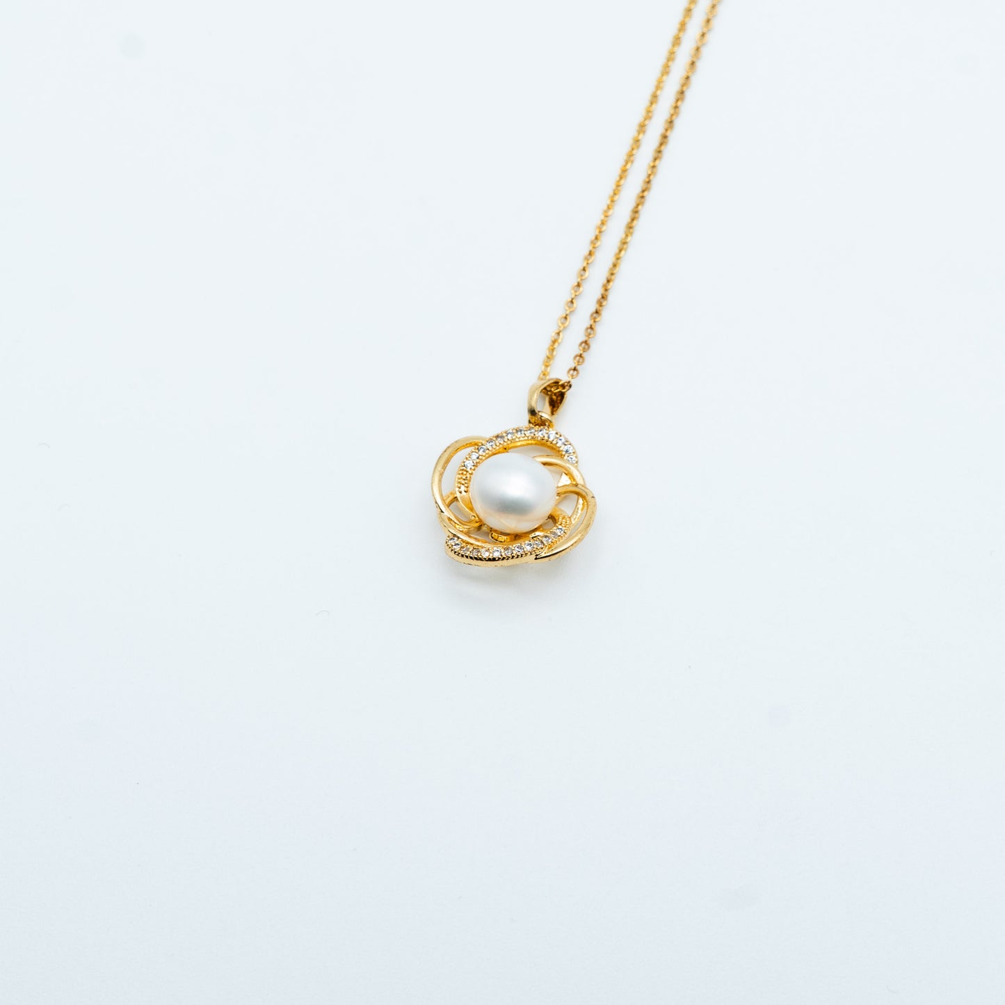 Essentials Pendant