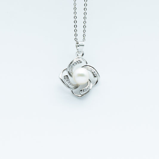 Essentials Pendant