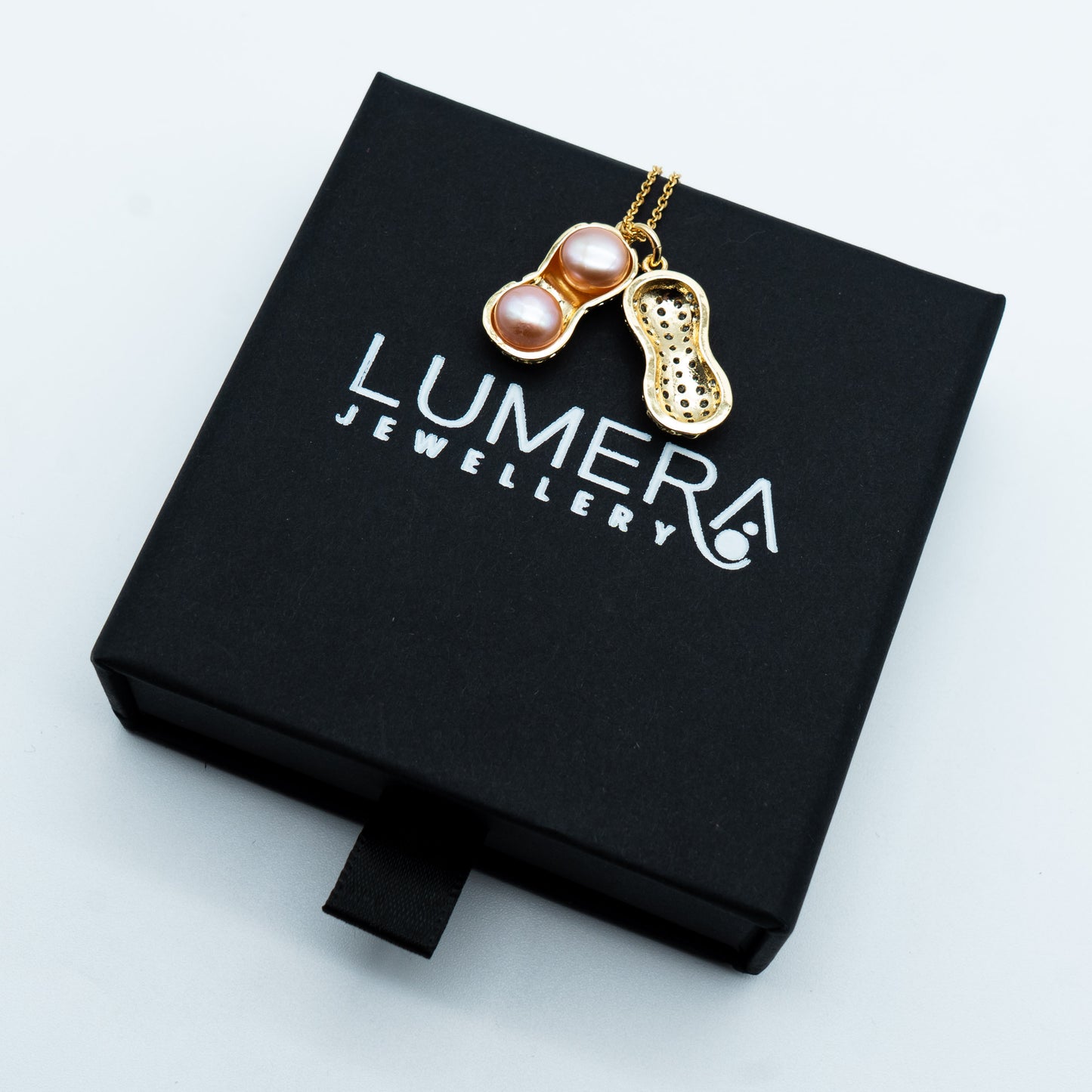 Essentials Pendant