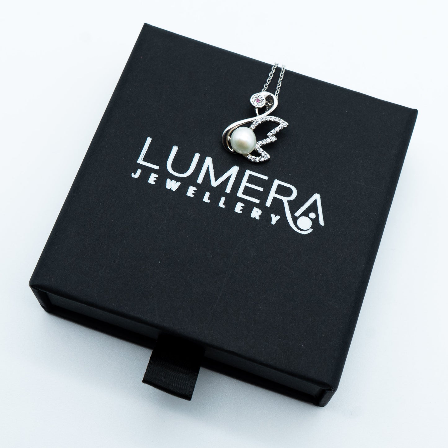 Essentials Pendant